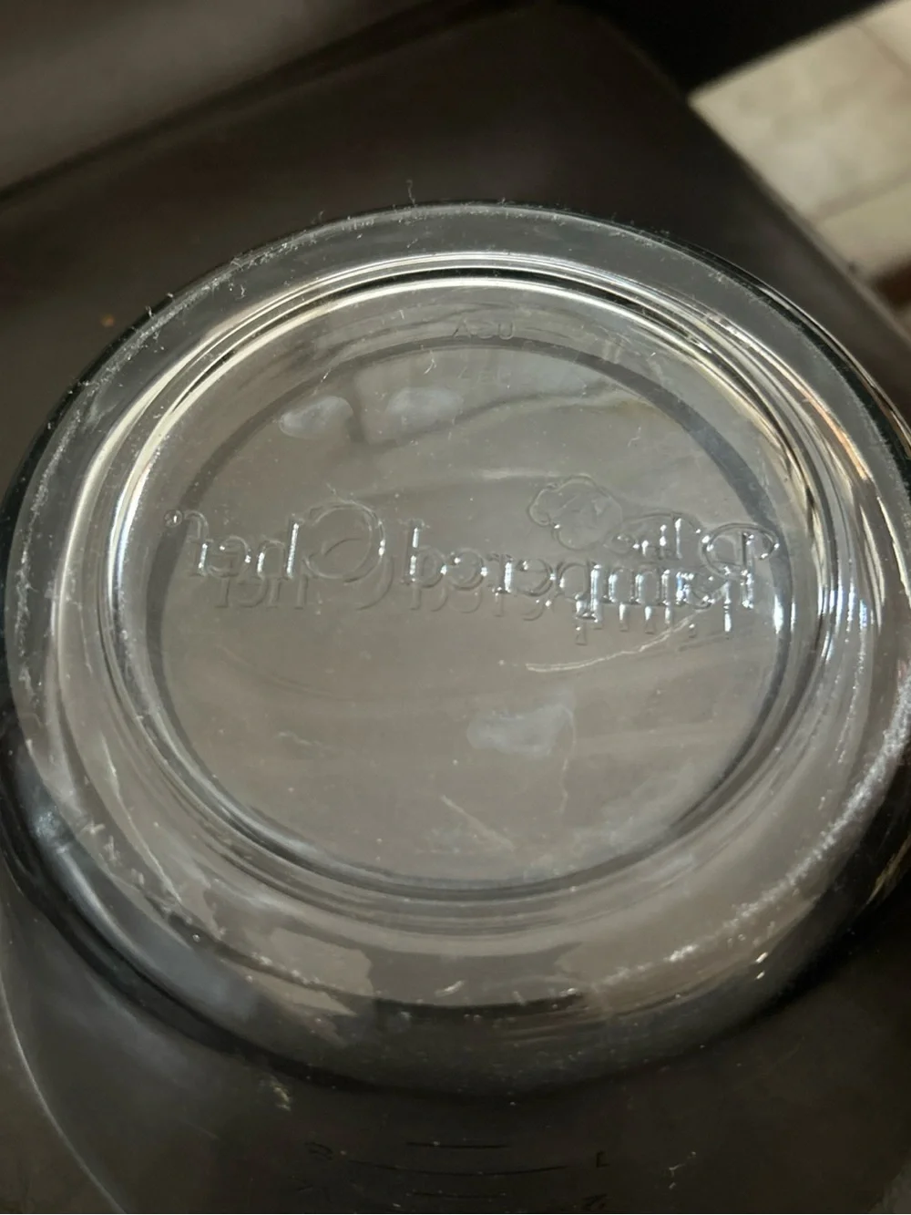 8 cup Clear Glass Measuring Mixing Bowl with Pour Spout - Clear Pampered Chef